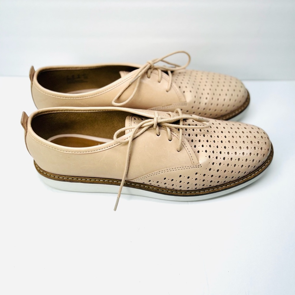 COPY - Clarks Artisan Size 9.5